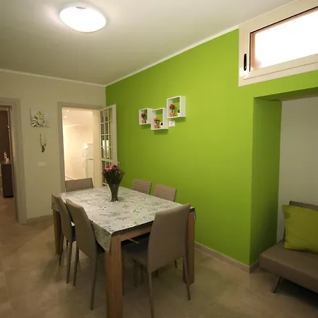 Homestay Porte Maqueda